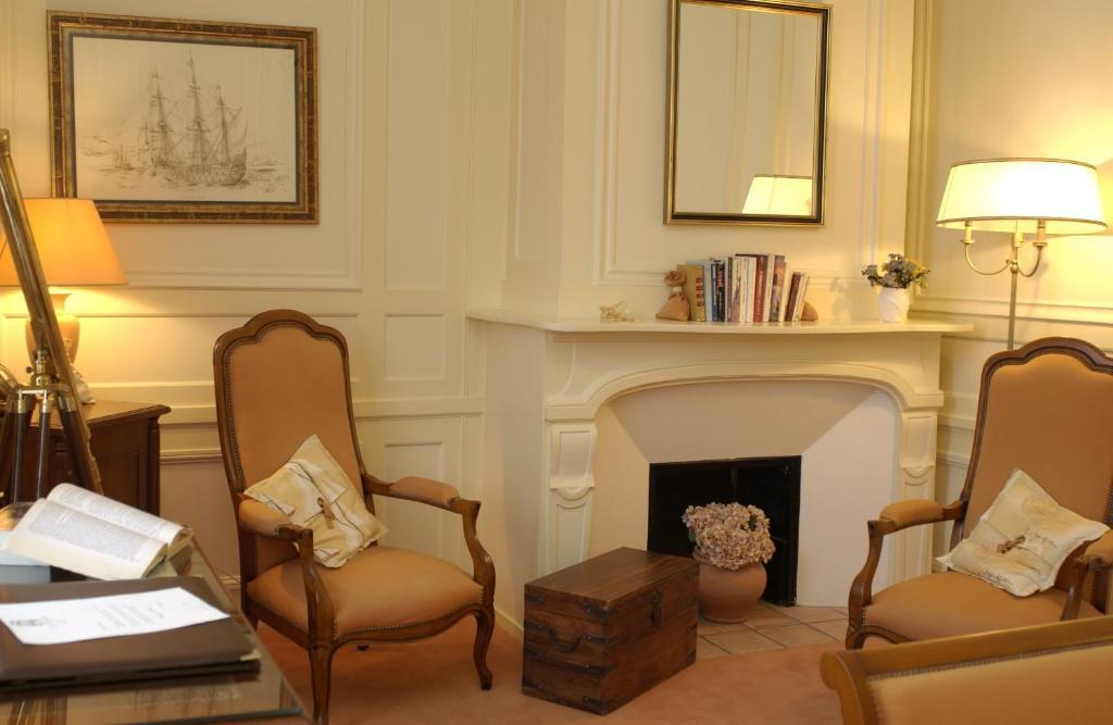 Malouiniere Le Valmarin Hotell Saint-Malo Rum bild